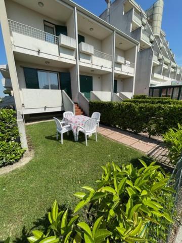 Apartament With Swimming Pool Apartamento Caorle Exterior foto